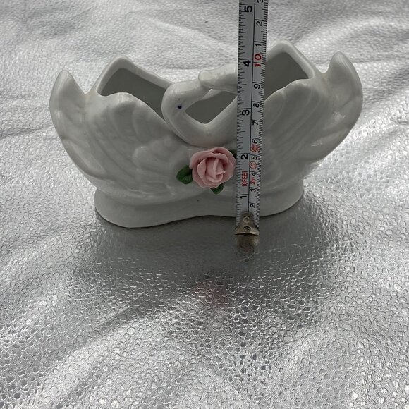 Vintage Ceramic Swan Planter Vase White With Pink Rose Accent Trinket Dish - Picture 6 of 9